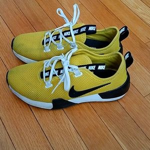 Nike Sneakers Women's 7